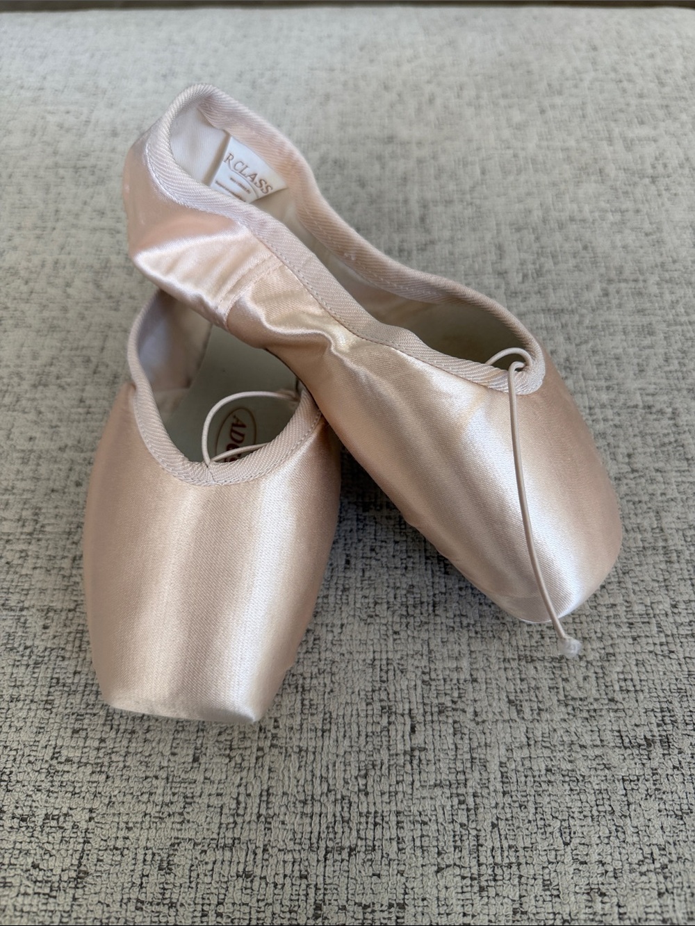 NEW R-Class Adaptive Collection A69 Pointe Shoes